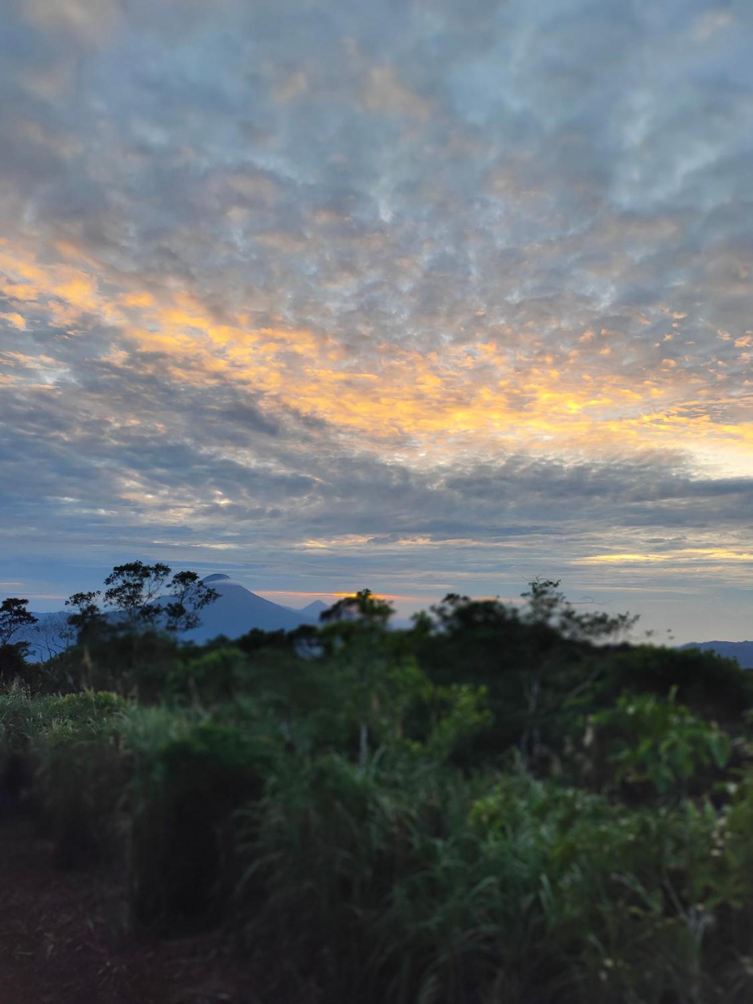 Ilasan Cottage. Tomohon Экстерьер фото